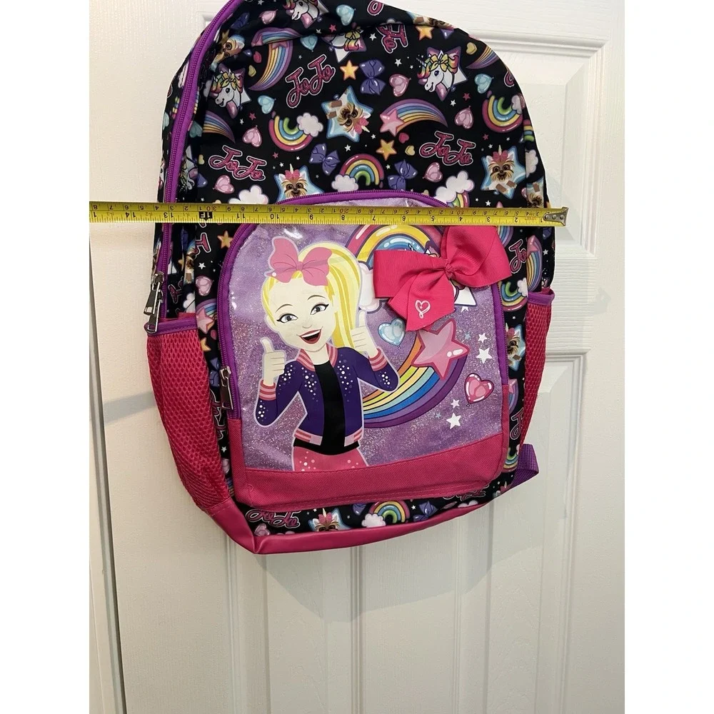 JoJo Siwa main bag includes